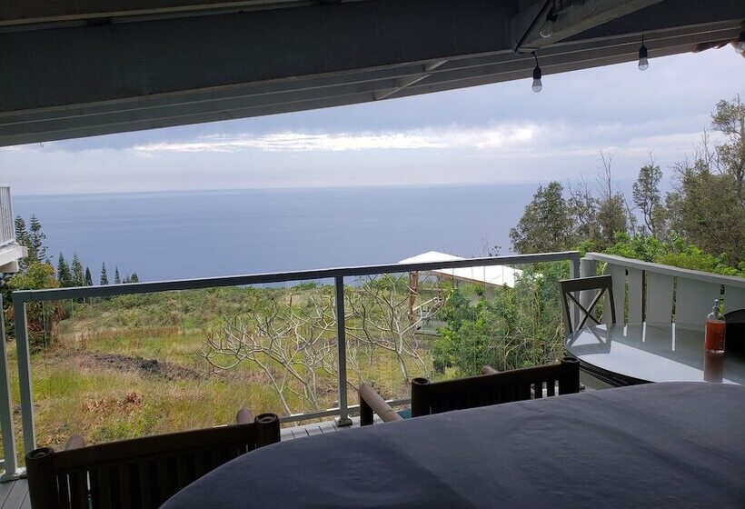 Bed and Breakfast Plumeria Grove Cottage