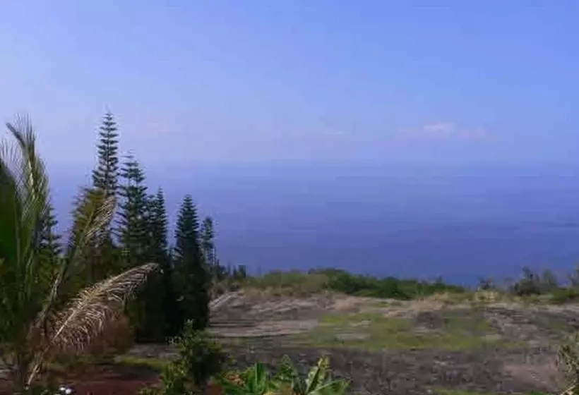 Aamiaismajoitus (B&B) Plumeria Grove Cottage