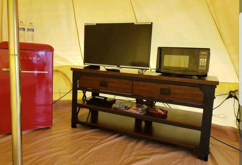 Bed and Breakfast Plumeria Grove Cottage