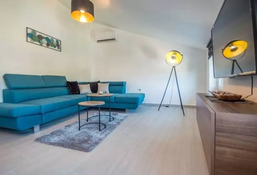 Exclusive City Apartments