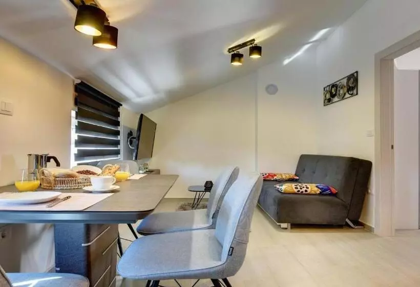 Exclusive City Apartments