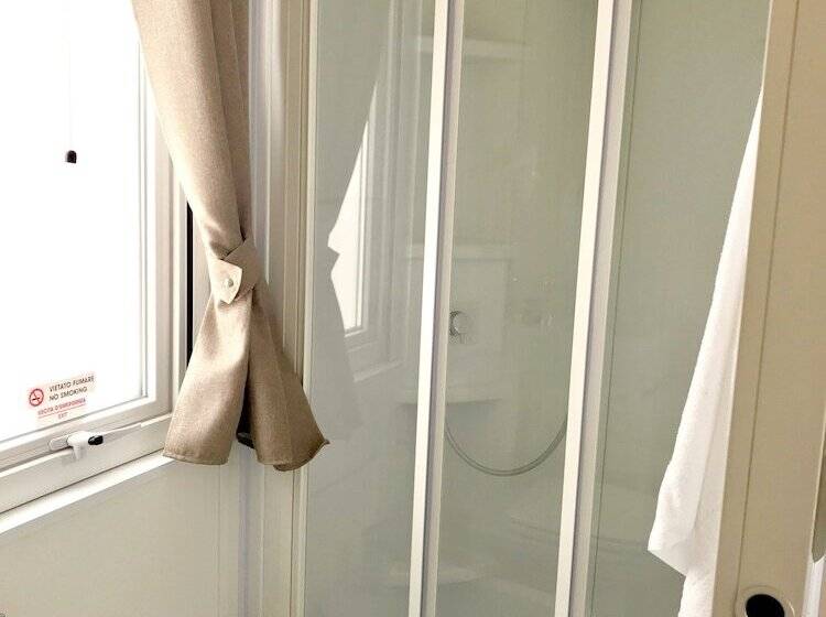 هتل Camping Verona Village