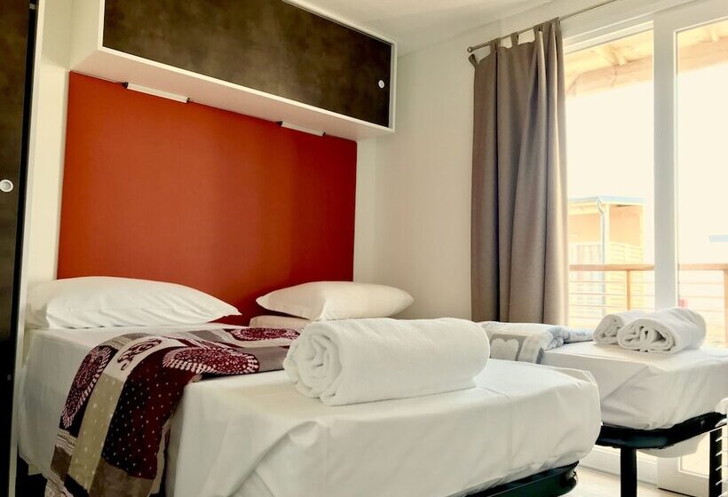 هتل Camping Verona Village