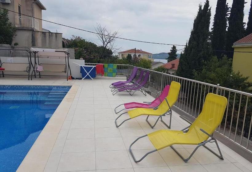 Villa Pinky And Superior Trogir