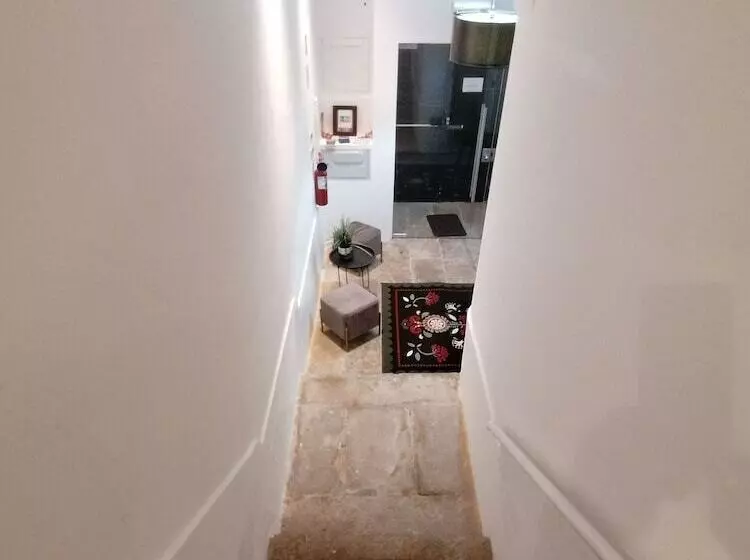 Majatalo Temple Suites Guesthouse