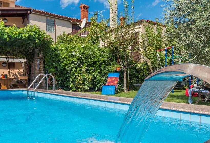 Apartments Ana Vodnjan