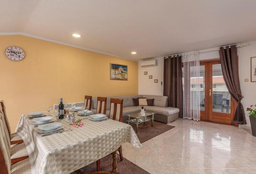 Apartments Ana Vodnjan