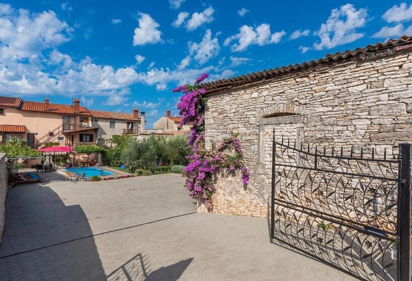 Apartments Ana Vodnjan