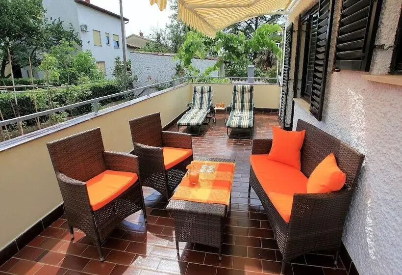 Apartments Biba Banjole / Two Bedrooms A1