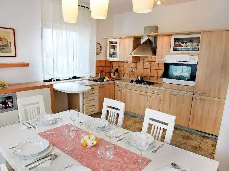 Apartments Biba Banjole / Two Bedrooms A1