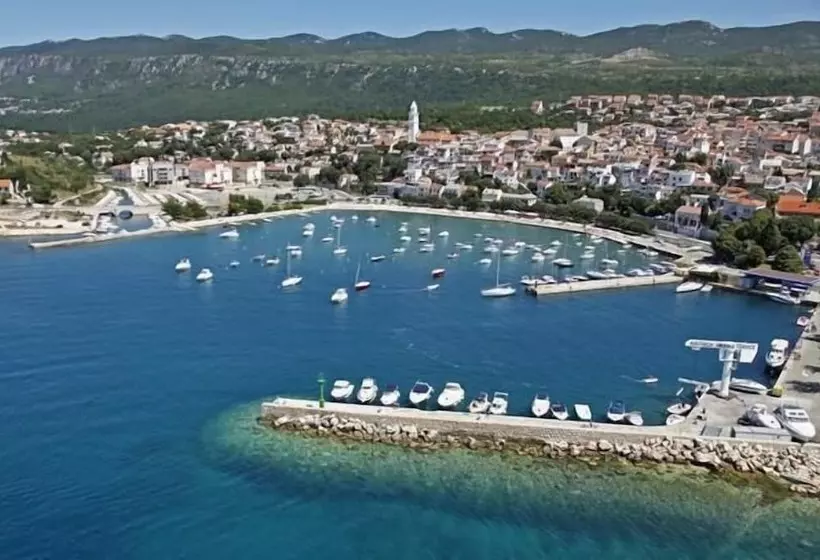 Apartments Gorana Novi V