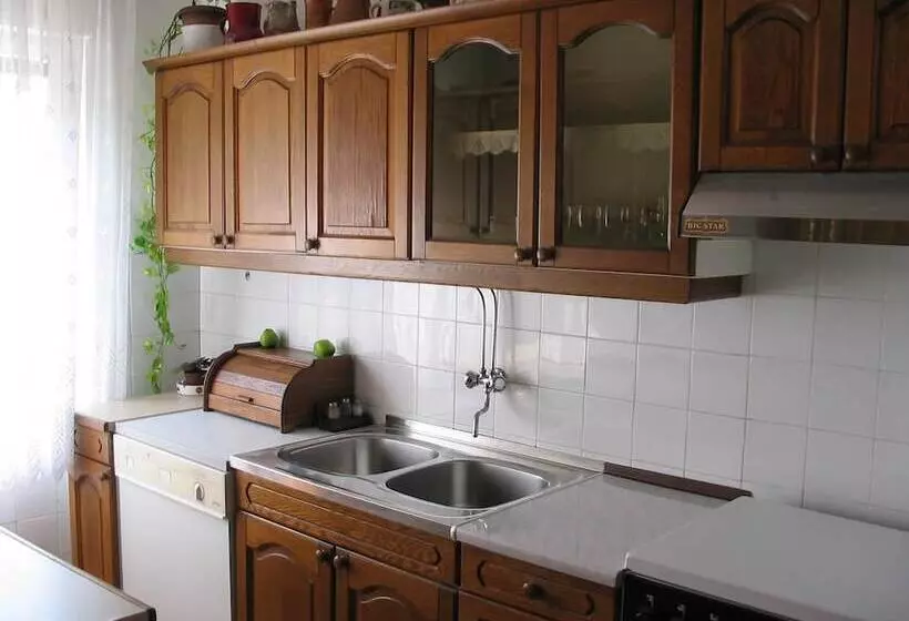 Apartments Gorana Novi V