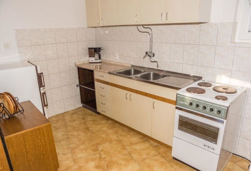 Apartments Gorana Novi V