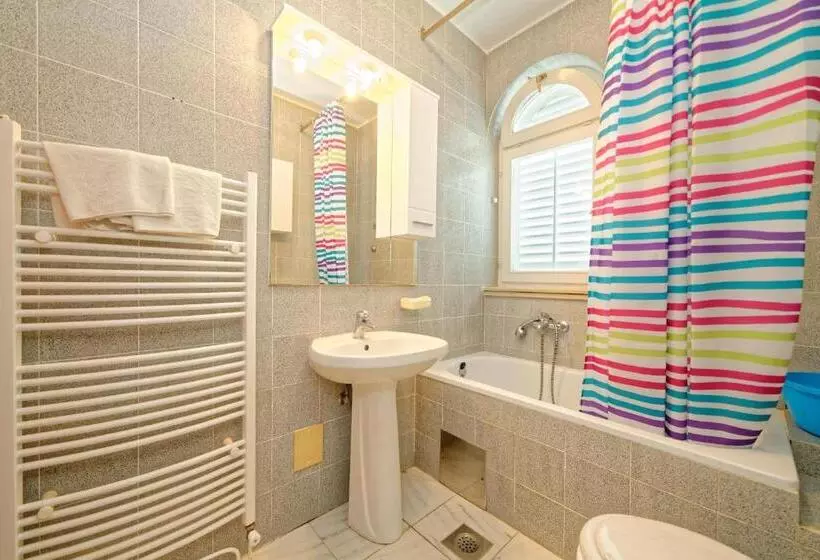 Apartments Udovicic Hh