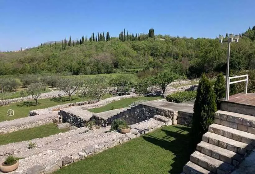 Villa Oasis Cypress