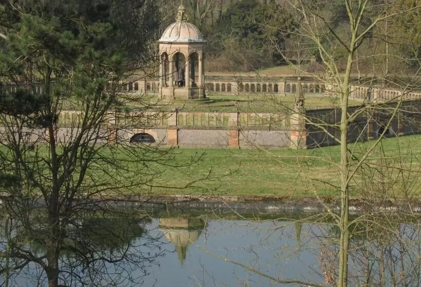 Bybrook Barn Bed & Breakfast