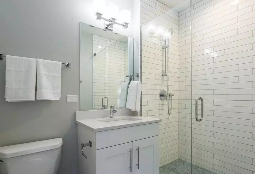 Comfy Executives Studio