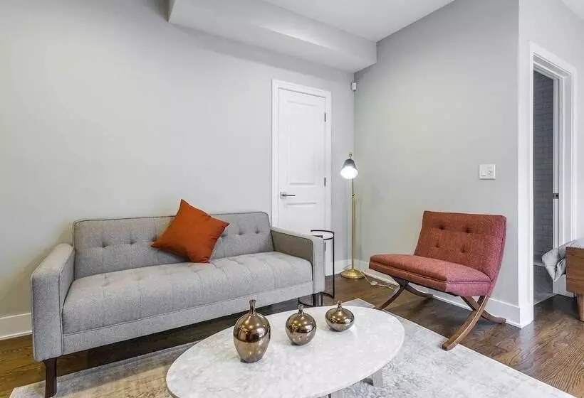 Comfy Executives Studio