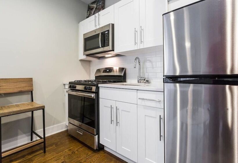 Comfy Executives Studio