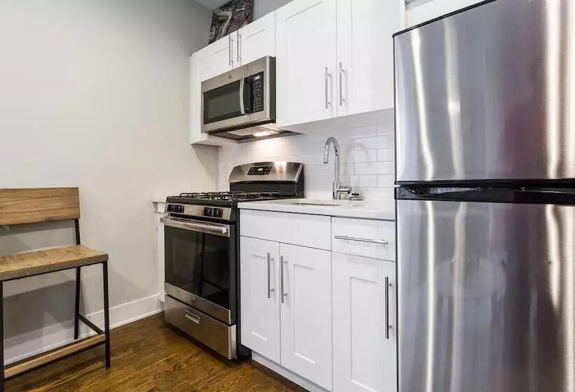 Comfy Executives Studio