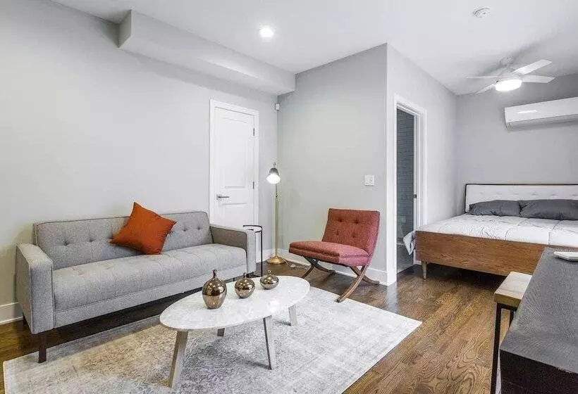 Comfy Executives Studio