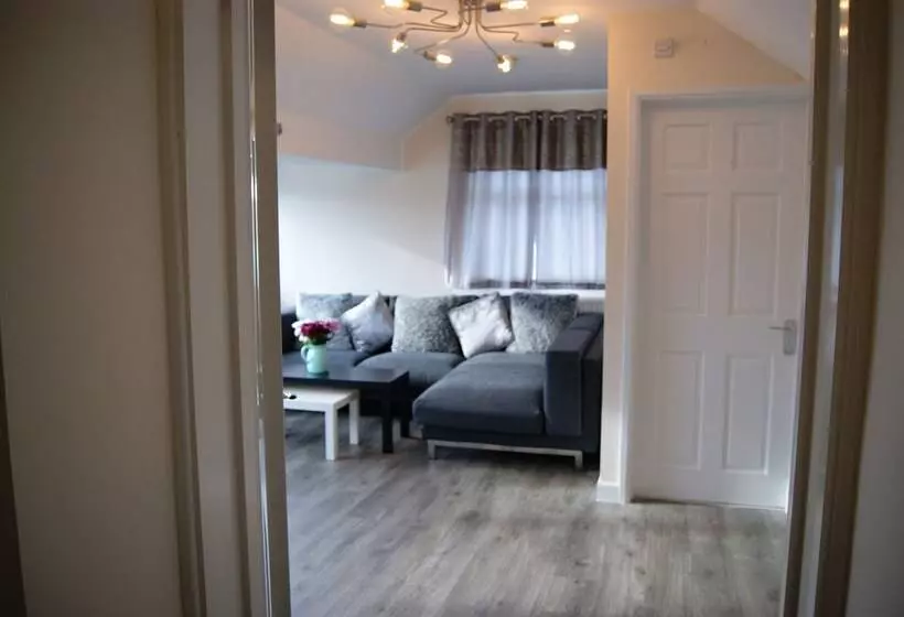 Glaston Cottage