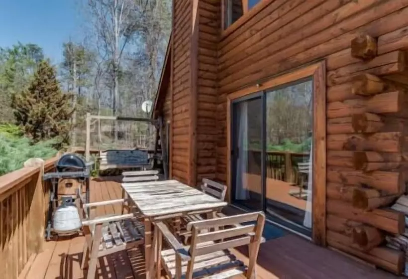 Horseshow Hideaway – Pet Friendly Cabin, 7 Minutes To Tiec
