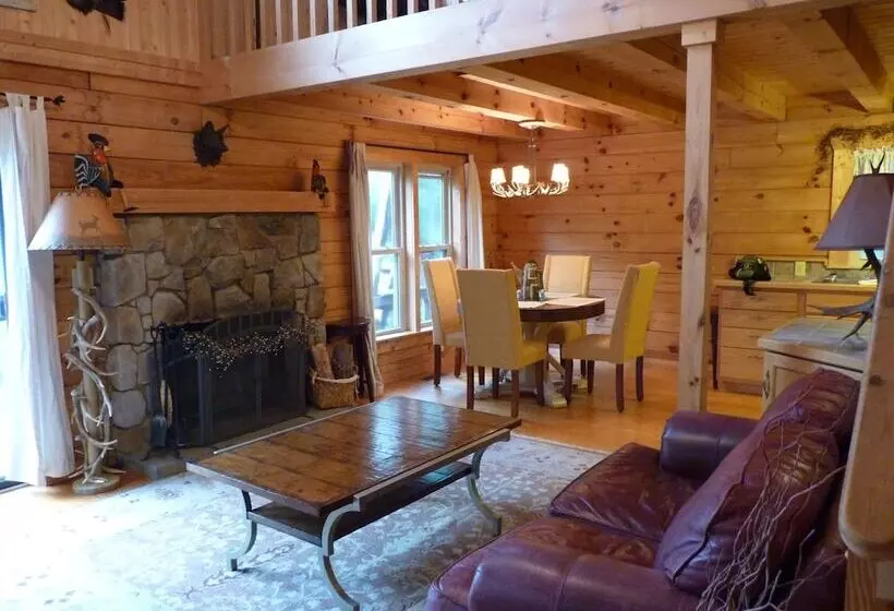 Horseshow Hideaway – Pet Friendly Cabin, 7 Minutes To Tiec