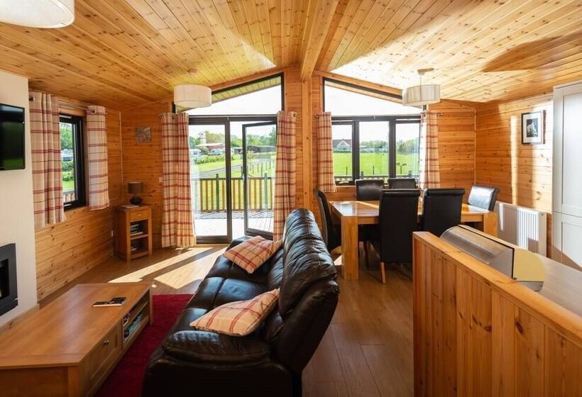 Linwater Holiday Park