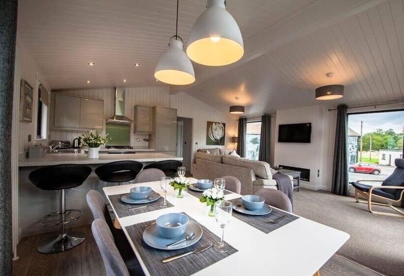 Linwater Holiday Park