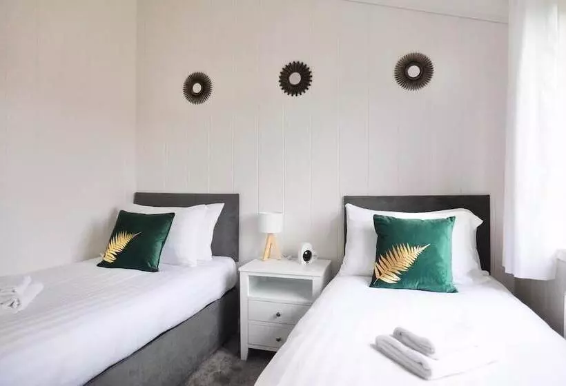 Linwater Holiday Park