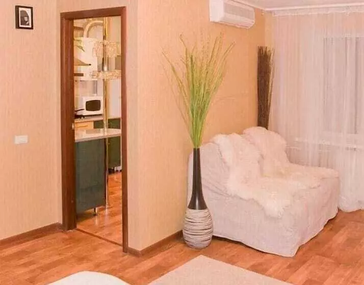 Megapolis Apartments On Nikitinskaya Street 21 – Apt 70