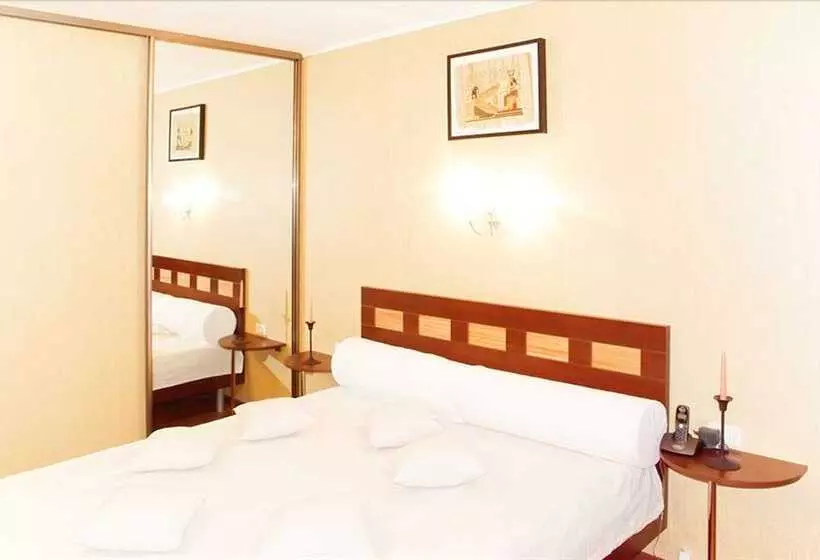 Megapolis Apartments On Nikitinskaya Street 21 – Apt 70