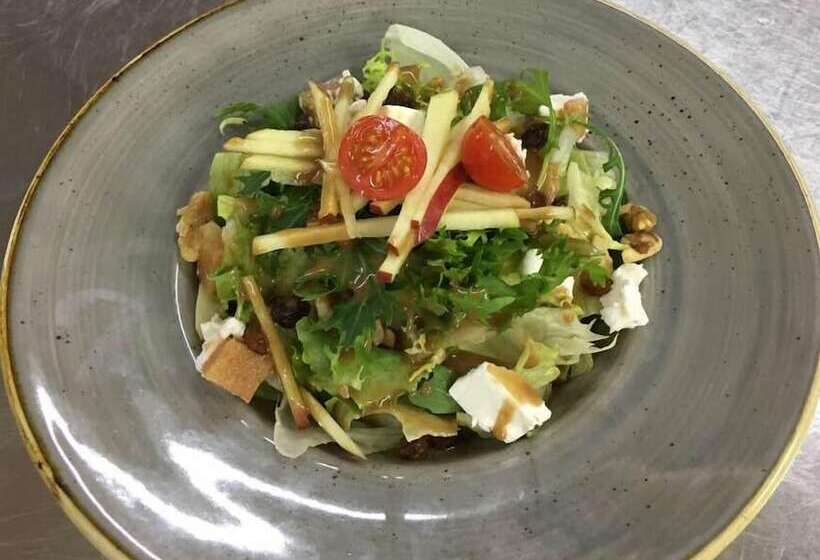 بنسيون Hostal La Font