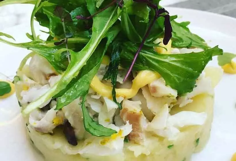 ペンション Hostal La Font