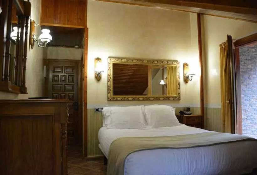 ペンション Hostal La Font