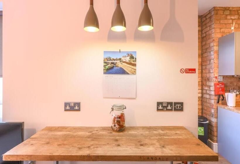 ペンション Salisbury Street Guesthouse