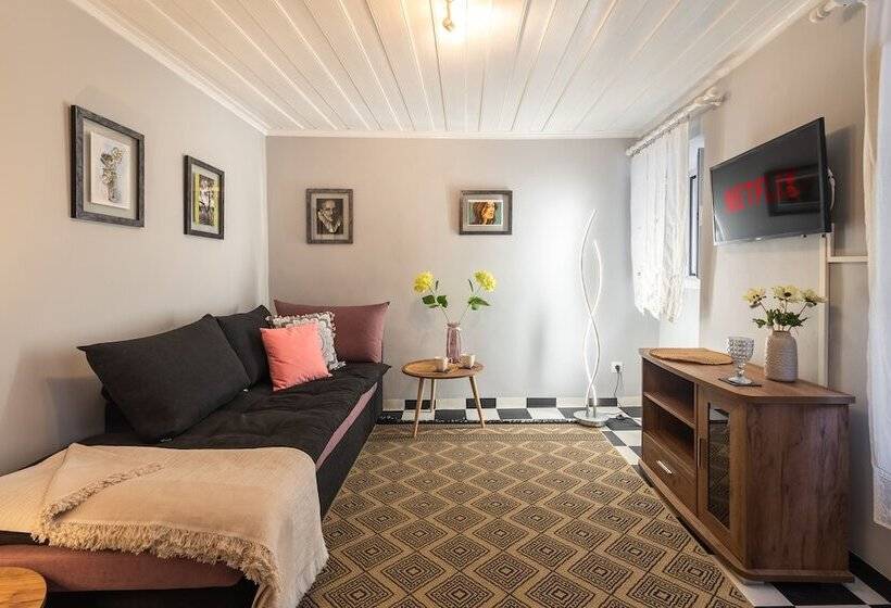 Spianada Collection Of Studios & Apartments By Konnect