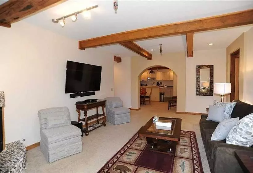 Ten Mile Suites 103 Downtown Condos With On Site Hot Tub