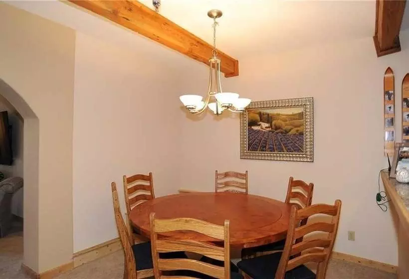 Ten Mile Suites 103 Downtown Condos With On Site Hot Tub