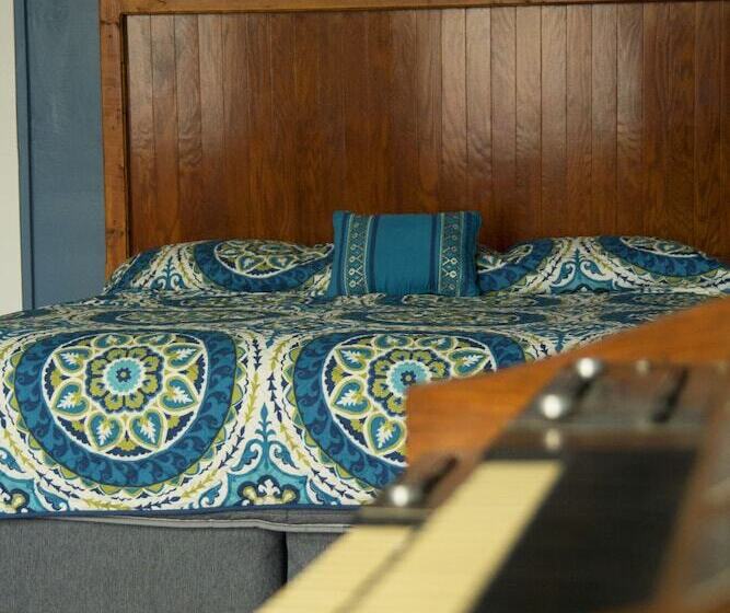 The Botticelli Club Classic