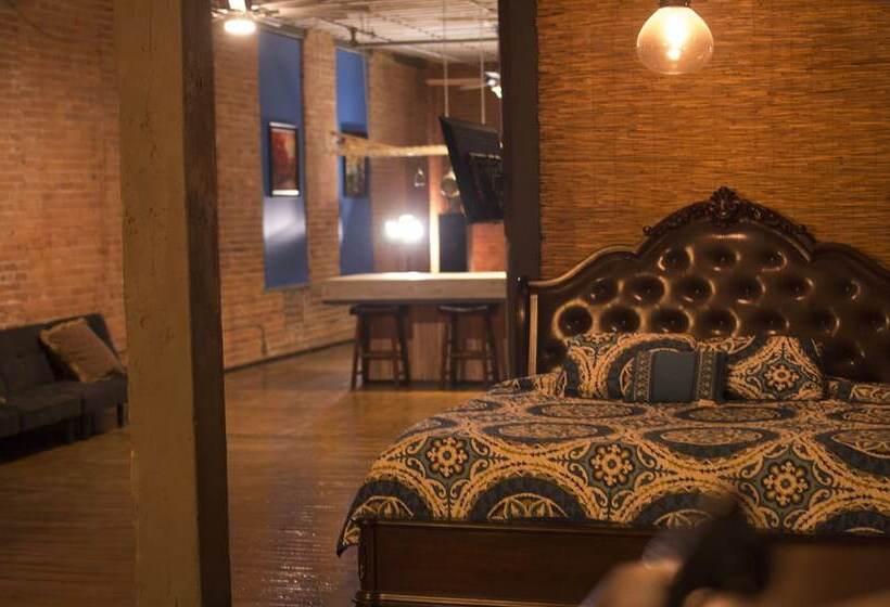 The Botticelli Club Classic