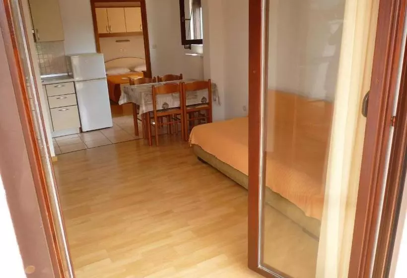 Apartments Pjer