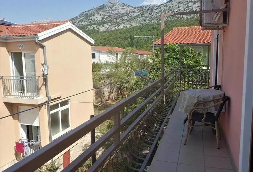 Apartments Pjer
