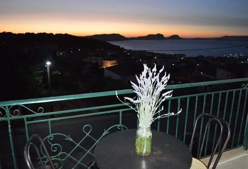 Best House Sea View Apartment