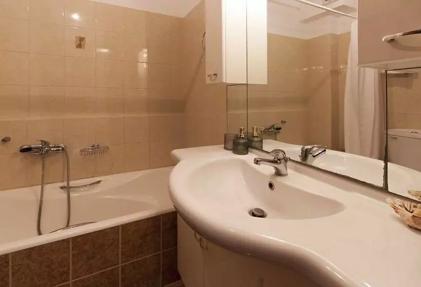 Best House Sea View Apartment