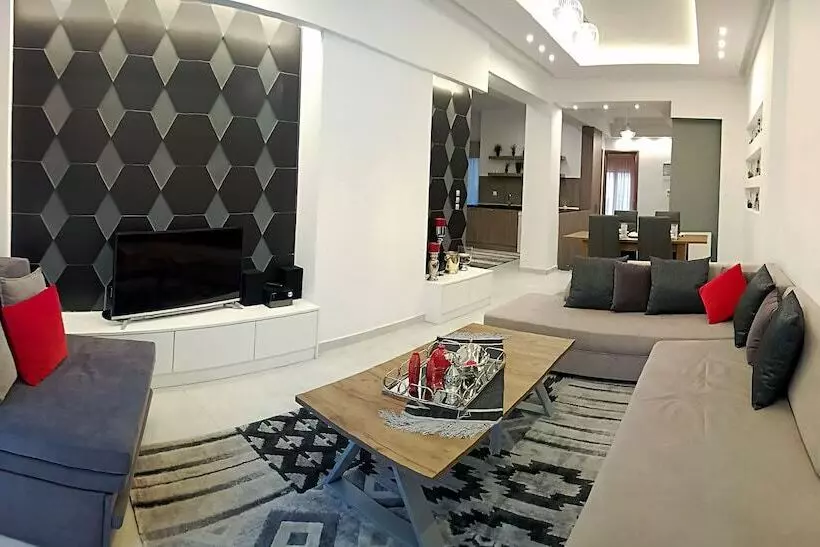 Narcissus Luxury Apt Must