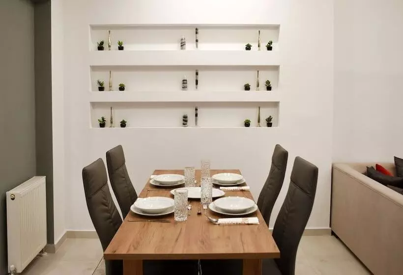 Narcissus Luxury Apt Must