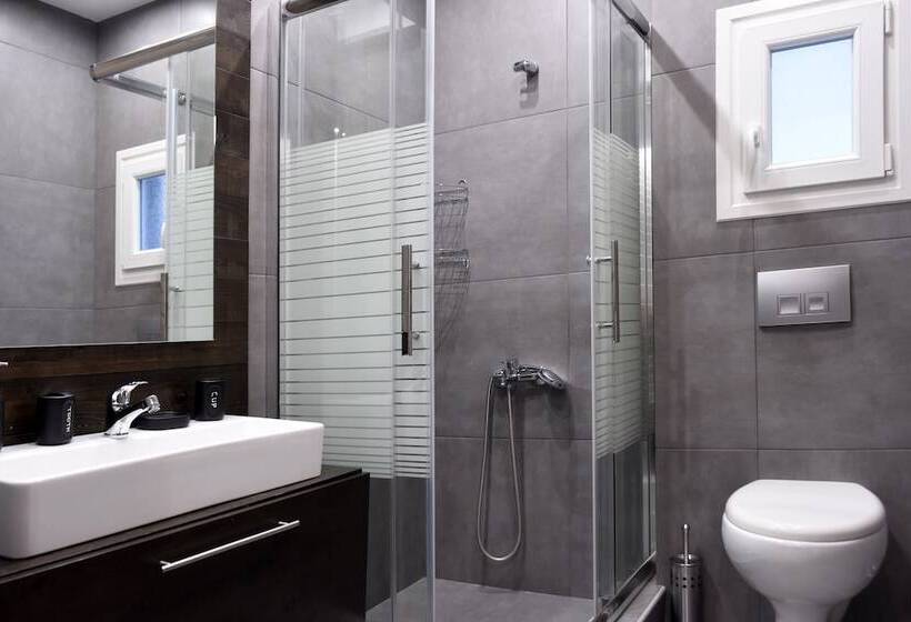 Narcissus Luxury Apt Must