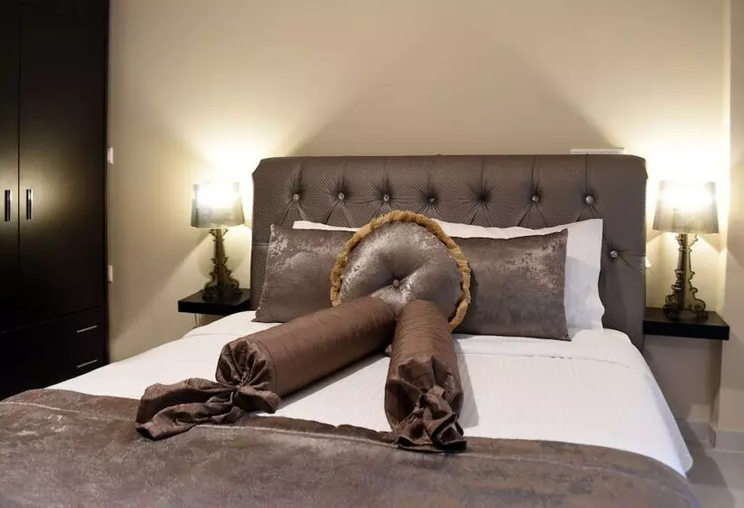 Narcissus Luxury Apt Must